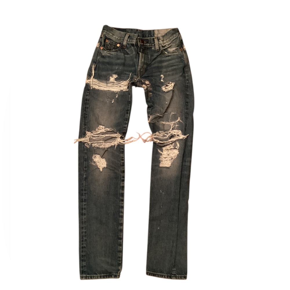 Vintage Levi jeans distressed boyfriend cut size 27 x 34